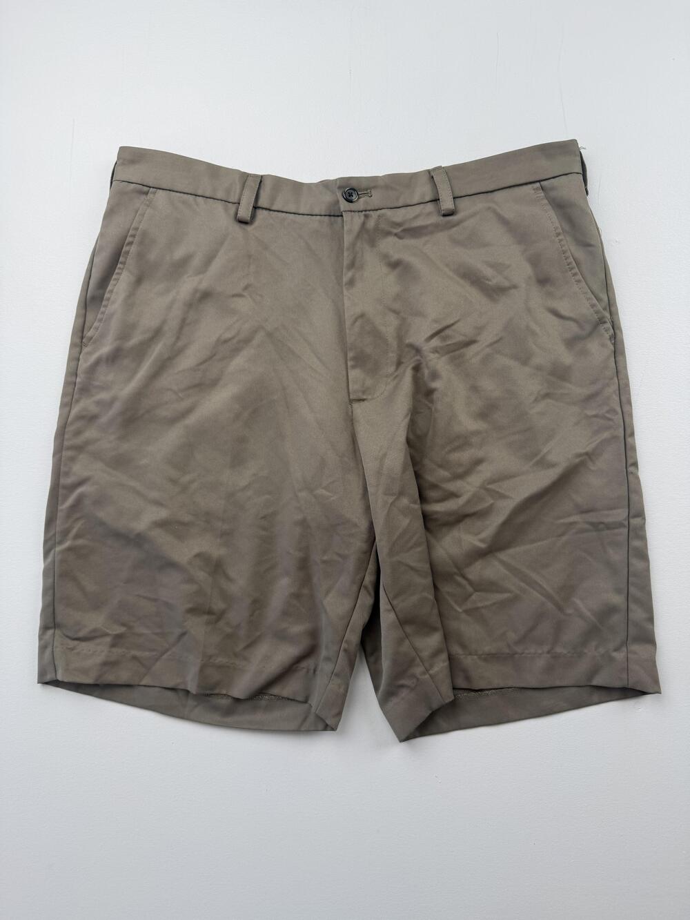 IZOD Shorts Mens 36 Brown Chino Microfiber Golf 10 Inseam Casual Summer